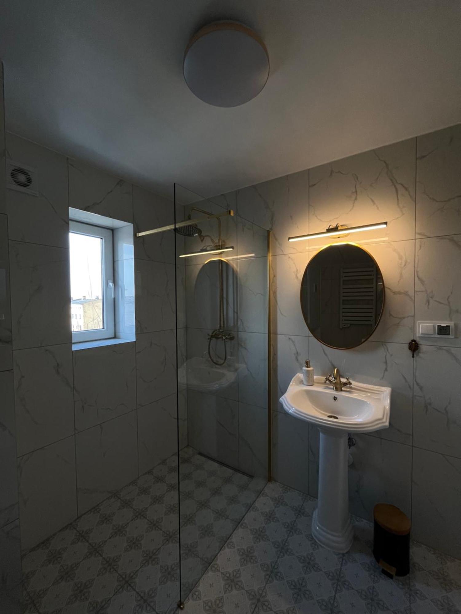 Brickller Apartments By Letrent Zyrardow Exterior foto